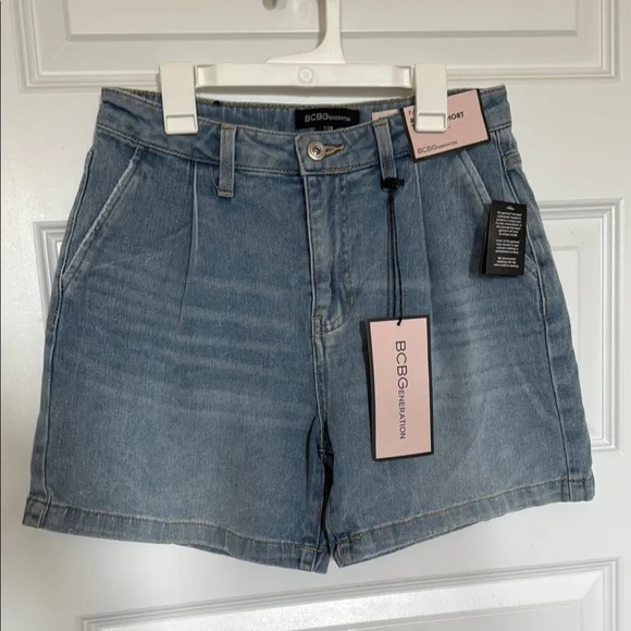 NWT BCBGeneration relaxed trouser shorts bundle Sz 7 - Picture 2 of 12